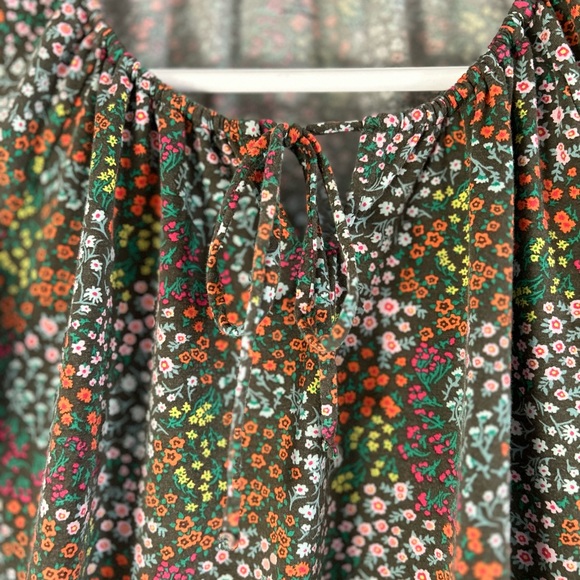 Lands End Peasant Top - Picture 2 of 2